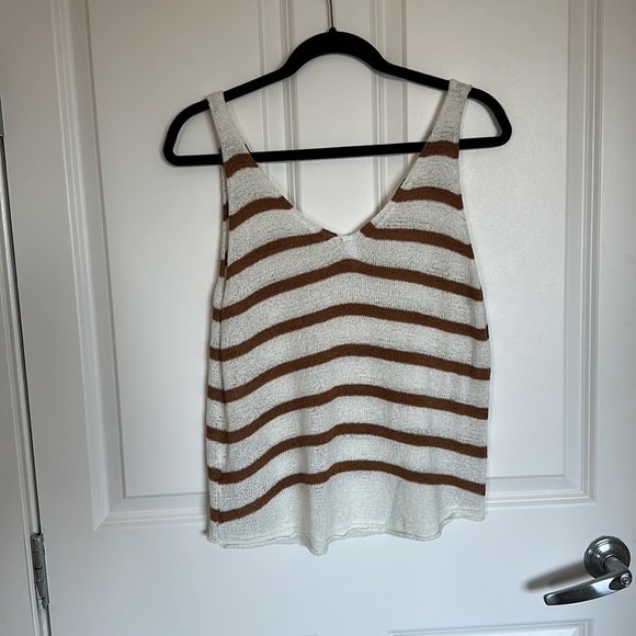 Adorable, striped knit, top by wishlist, tan and cream size large - Picture 2 of 2